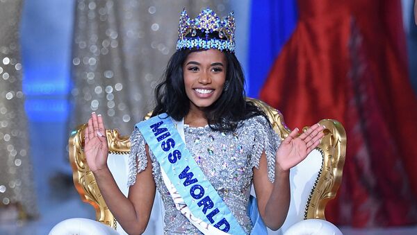 Newly crowned Miss World 2019 Miss Jamaica Toni-Ann Singh smiles during the Miss World Final 2019 at the Excel arena in east London on December 14, 2019. - Sputnik International
