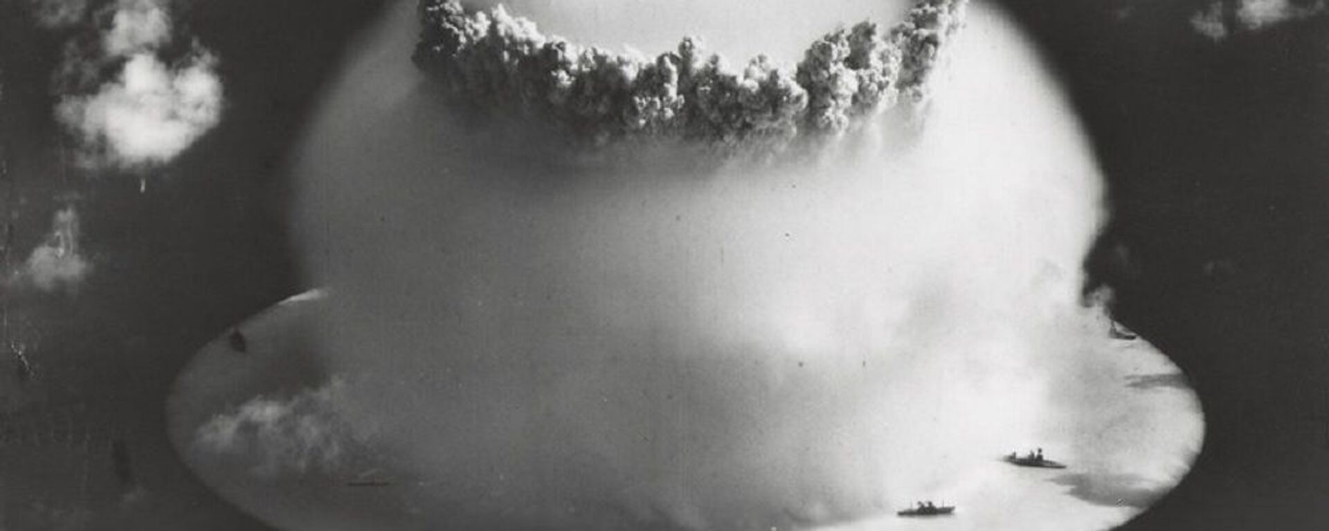 A 21 kiloton underwater nuclear weapons effects test, known as Operation CROSSROADS (Event Baker), conducted at Bikini Atoll (1946) - Sputnik International, 1920, 16.08.2022