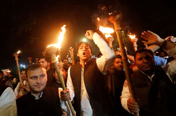 Jamia Protests: Indian Police Deny Brutality Claims, BJP Says Opp. Trying to Divide Hindus, Muslims - Sputnik International