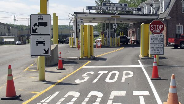 the U.S. border crossing post at the Canadian border - Sputnik International