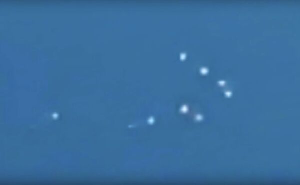 Alien Fleet or US Space Programme? Bizarre Objects Spotted in Sky Over New Mexico (Video) Alien Fleet or US Space Programme? Bizarre Objects Spotted in Sky Over New Mexico (Video) - Sputnik International