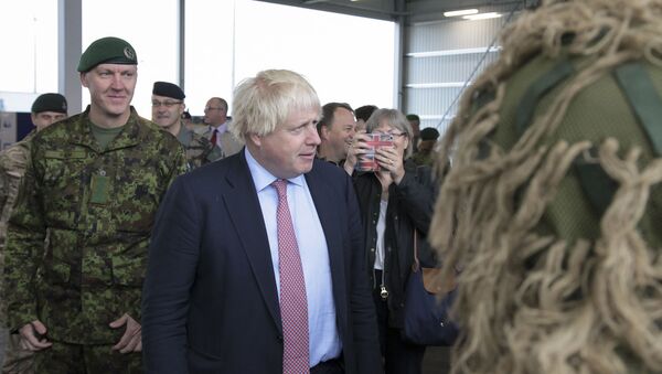 In this Estonian Army photo made available on Friday, Sept. 8 2017, British Foreign Secretary Boris Johnson visits a NATO military unit outside Tallinn, Estonia - Sputnik International