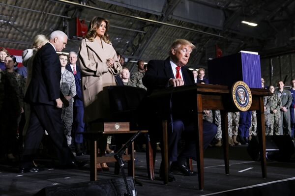 UFO Sightings to Skyrocket in 2020, Warns Conspiracy Theorist - Sputnik International