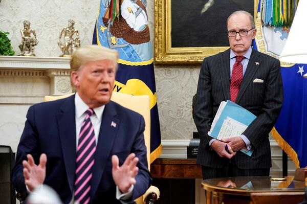 Trump Berated White House Staff for Holding Off on Call with President Putin, Claims New Book Trump Berated White House Staff for Holding Off on Call with President Putin, Claims New Book - Sputnik International