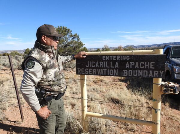 Spaniard Who Fights to Protect Sacred Apache Reservation in New Mexico - Sputnik International