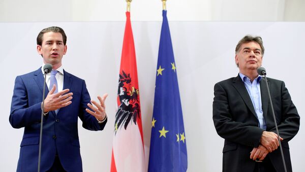 Head of Austria's Green Party Werner Kogler (right) and Head of People's Party (OVP) Sebastian Kurz (left) - Sputnik International