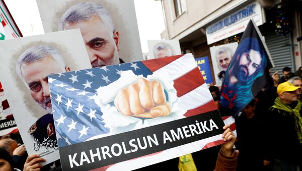 Demonstrators attend a protest against killing of Iranian Major-General Qassem Soleimani, head of the elite Quds Force, who died in an air strike at Baghdad airport, outside U.S. Consulate in Istanbul, Turkey, January 5, 2020. REUTERS/Murad Sezer - Sputnik International