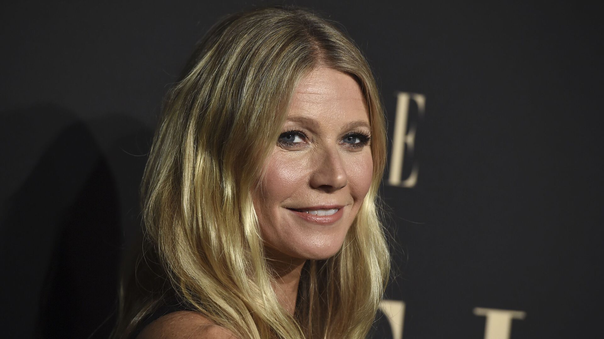 Gwyneth Paltrow arrives at the 26th annual ELLE Women in Hollywood Celebration at the Four Seasons Hotel on Monday, Oct. 14, 2019, in Los Angeles. - Sputnik International, 1920, 22.01.2022