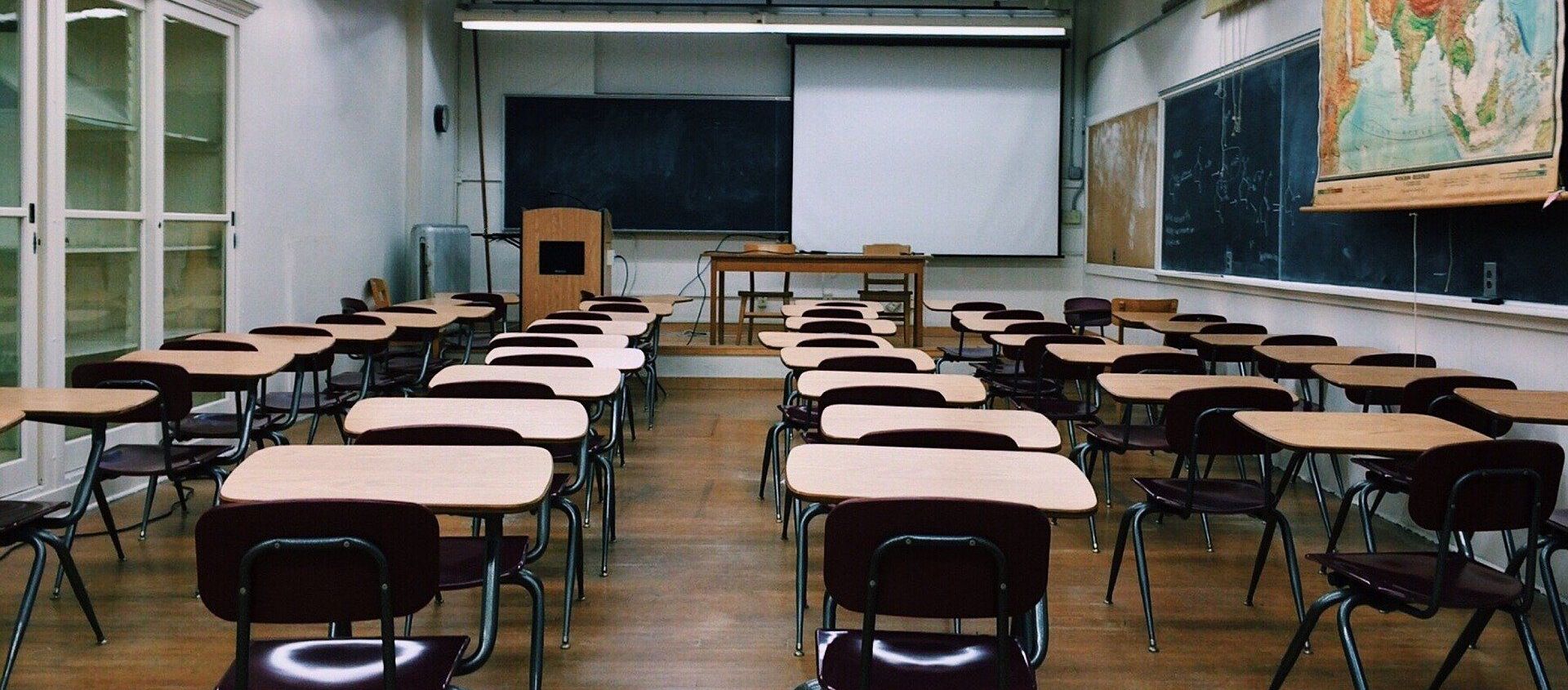 Classroom with desks - Sputnik International, 1920, 12.11.2020