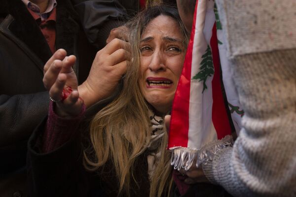 Fourteen Troops Injured in Lebanon's North as Protesters Hurl Stones at Military - Army - Sputnik International