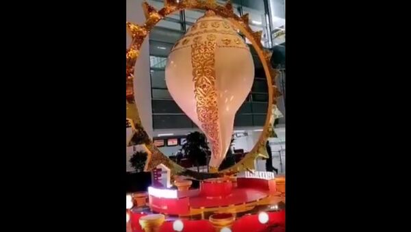  BEAUTIFUL Giant rotating Shankha/Conch at Delhi Airport... - Sputnik International
