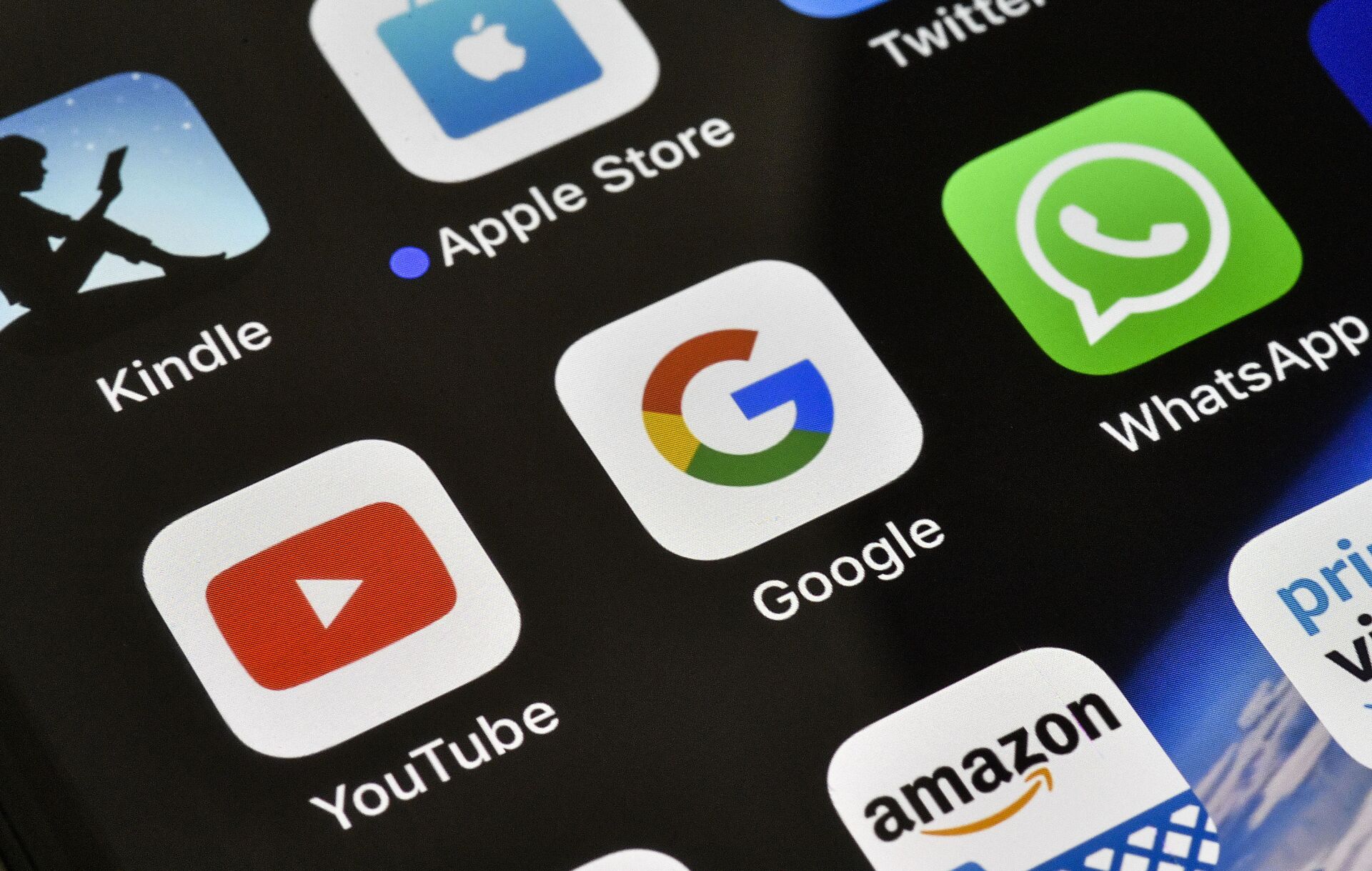The icons of Google, WhatsApp and YouTube are pictured on an iPhone on Thursday, Nov. 15, 2018 in Gelsenkirchen, Germany - Sputnik International, 1920, 07.09.2021