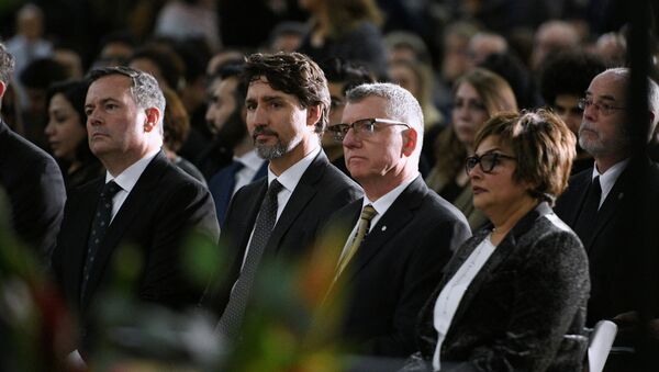 Premier of Alberta Jason Kenney, Prime Minister of Canada Justin Trudeau and David H Turpin - Sputnik International