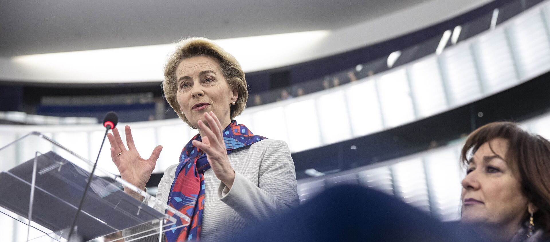 European Commission President Ursula von der Leyen delivers her speech at the European parliament Tuesday, Jan.14, 2020 in Strasbourg, eastern France. - Sputnik International, 1920, 09.12.2020