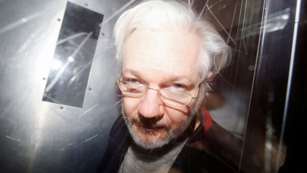 WikiLeaks' founder Julian Assange leaves Westminster Magistrates Court in London, Britain January 13, 2020 - Sputnik International