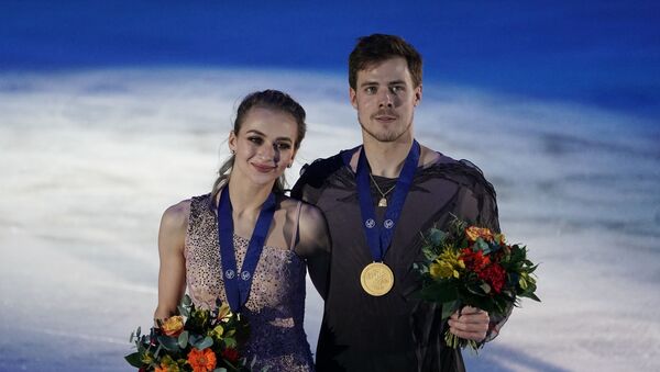 Russian figure skaters Victoria Sinitsina and Nikita Katsalapov have won gold in the ice dance event at the European Figure Skating Championships - Sputnik International