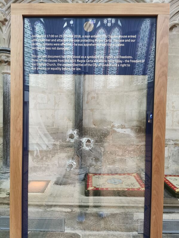 An Attack on Democracy! Visitors, Staff Thwarted Magna Carta Theft Attempt at Salisbury Cathedral An Attack on Democracy! Visitors, Staff Thwarted Magna Carta Theft Attempt at Salisbury Cathedral - Sputnik International