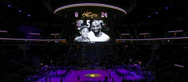 The Minnesota Timberwolves pause to remember Kobe Bryant and his daughter Gianna before the game with the Sacramento Kings at Target Center, Minneapolis, Minnesota, 27 January 2020 The Minnesota Timberwolves pause to remember Kobe Bryant and his daughter Gianna before the game with the Sacramento Kings at Target Center, Minneapolis, Minnesota, 27 January 2020 - Sputnik International