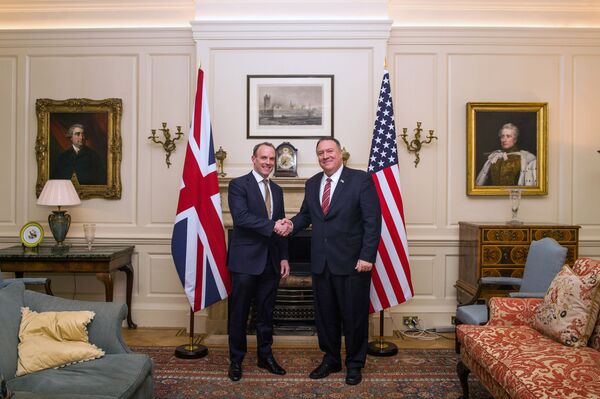 US Congressmen Reportedly Warn British MPs of 'Catastrophic' Cost of Allowing Huawei in UK's 5G  - Sputnik International