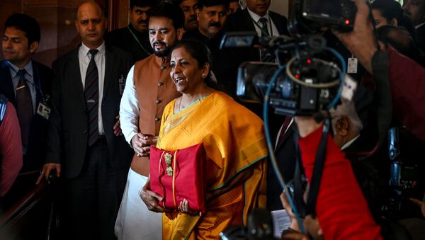 India Finance Minister Nirmala Sitharaman (C) arrives at the Parliament to the 2020-21 union Budget, in New Delhi on February 1, 2020.  - Sputnik International