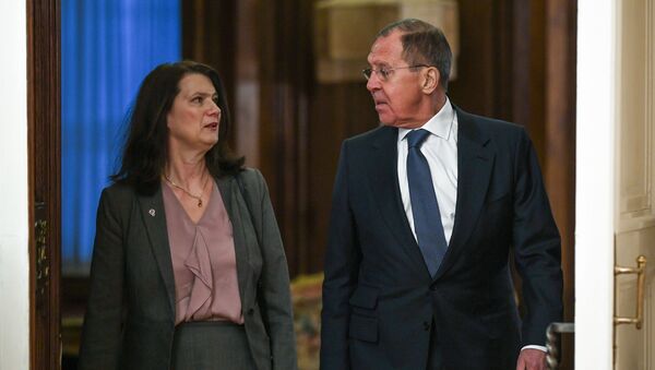 Russian Foreign Minister Sergey Lavrov welcomes his Swedish counterpart Ann Linde during their meeting, in Moscow, Russia - Sputnik International