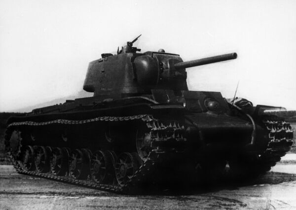 US Media 'Reveals' Why WWII-Era Soviet Heavy Tank Was Huge Disaster US Media 'Reveals' Why WWII-Era Soviet Heavy Tank Was Huge Disaster - Sputnik International