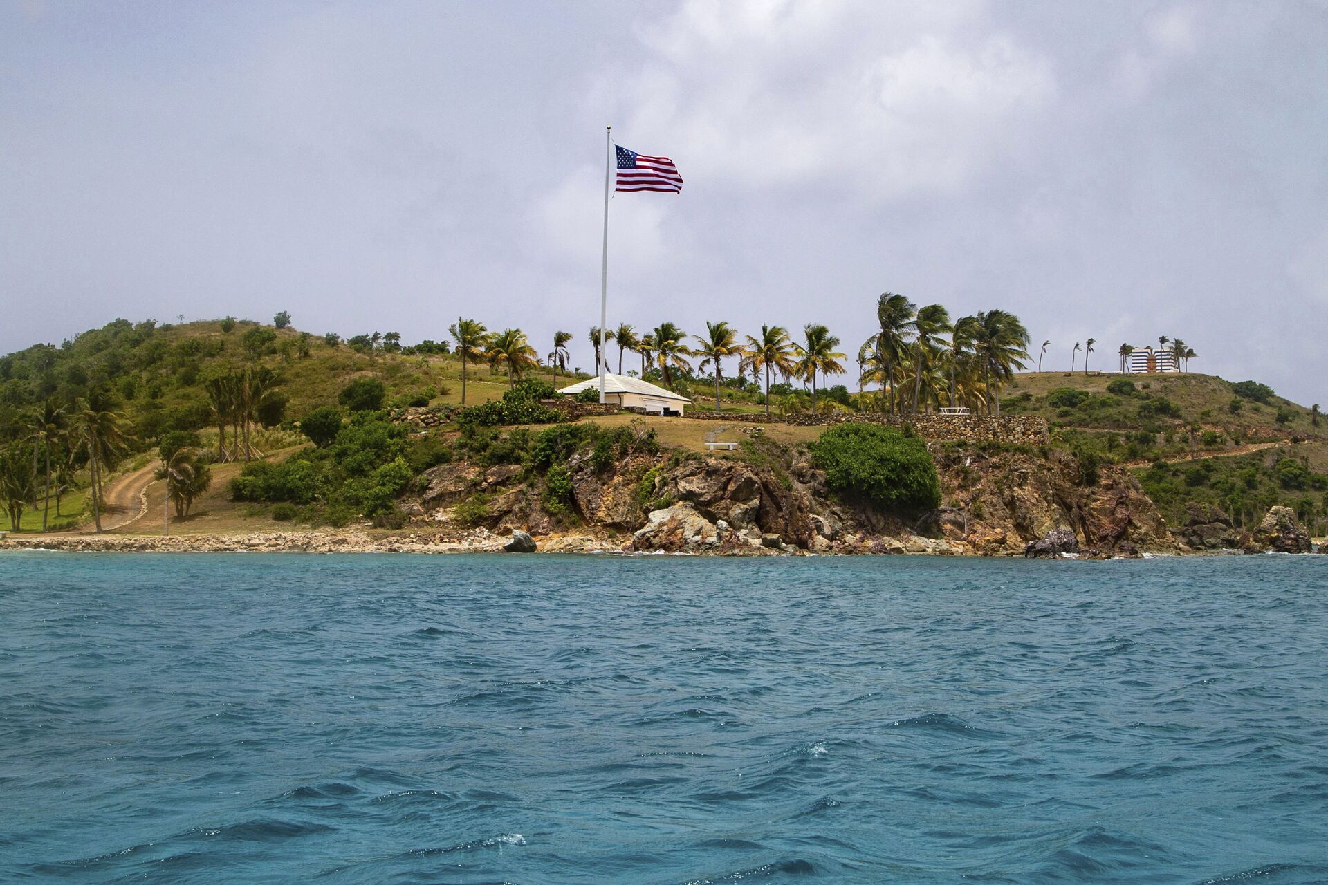 This Tuesday, July 9, 2019 photo shows a view of Little St. James Island, in the U. S. Virgin Islands, a property owned by Jeffrey Epstein - Sputnik International, 1920, 01.11.2021