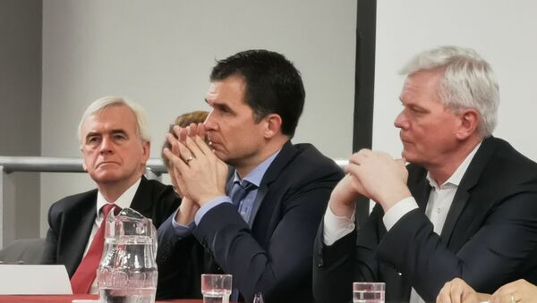 (Left to right) UK shadow chancellor, John McDonnell, UN special rapporteur on torture, Nils Melzer and Wikileaks editor-in-chief, Kristinn Hrafnsson - Sputnik International