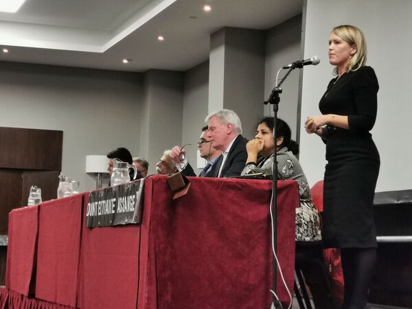 Eating the Elephant: Highlights From Wikileaks, Assange Rally Speakers on Press Freedom in London  - Sputnik International