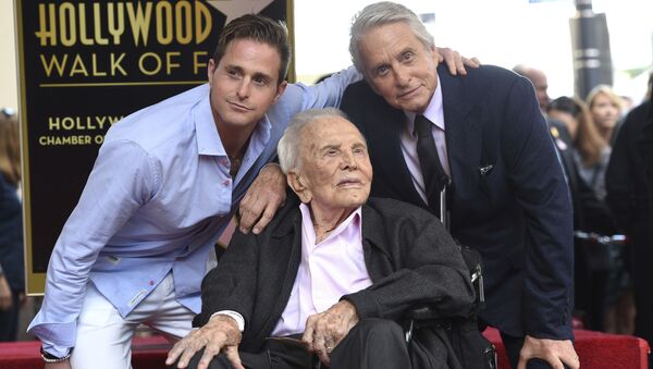 Honoree and actor Michael Douglas, from right, poses with his father actor Kirk Douglas and his son actor Cameron Douglas following a ceremony honoring him with a star on the Hollywood Walk of Fame on Tuesday, Nov. 6, 2018, in Los Angeles. - Sputnik International