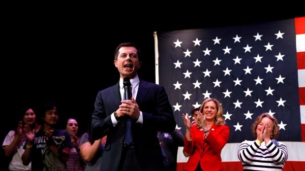  Democratic presidential candidate and former South Bend, Indiana mayor Pete Buttigieg, speaks during a campaign event in Concord, New Hampshire, U.S., February 4, 2020 - Sputnik International