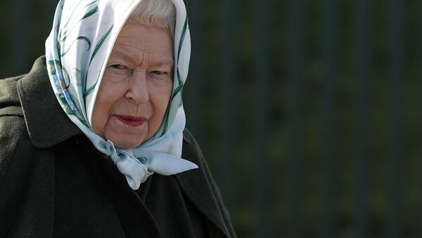 Королева Великобритании Елизавета II во время визита в Норфолк - Sputnik International