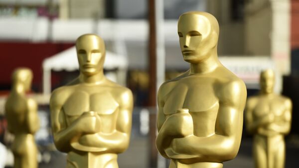 Oscar statues stand off of Hollywood Boulevard in preparation for Sunday's 92nd Academy Awards at the Dolby Theatre, Wednesday, Feb. 5, 2020, in Los Angeles - Sputnik International