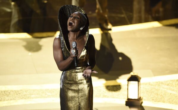 Cynthia Erivo performs Stand Up nominated for the award for best original song from Harriet at the Oscars on Sunday, 9 February 2020 at the Dolby Theatre in Los Angeles.  - Sputnik International