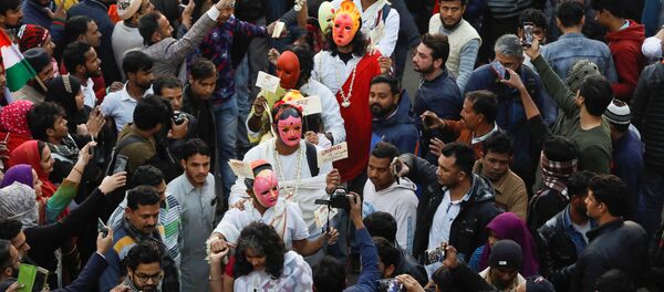 Demonstrators attend a protest against a new citizenship law in Shaheen Bagh, area of New Delhi, India, February 2, 2020 Demonstrators attend a protest against a new citizenship law in Shaheen Bagh, area of New Delhi, India, February 2, 2020 - Sputnik International