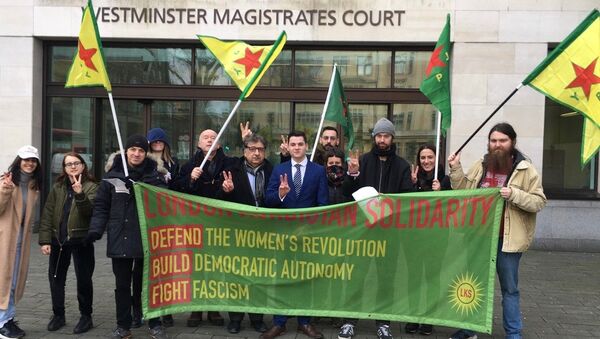 Supporters of Newey family outside of Westminster Magistrates' Court 14 Feb 2020 - Sputnik International