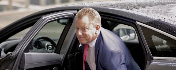 Britain's Brexit advisor David Frost arrives for a meeting with European Union chief Brexit negotiator Michel Barnier at EU headquarters in Brussels, Wednesday, Oct. 2, 2019 Britain's Brexit advisor David Frost arrives for a meeting with European Union chief Brexit negotiator Michel Barnier at EU headquarters in Brussels, Wednesday, Oct. 2, 2019 - Sputnik International