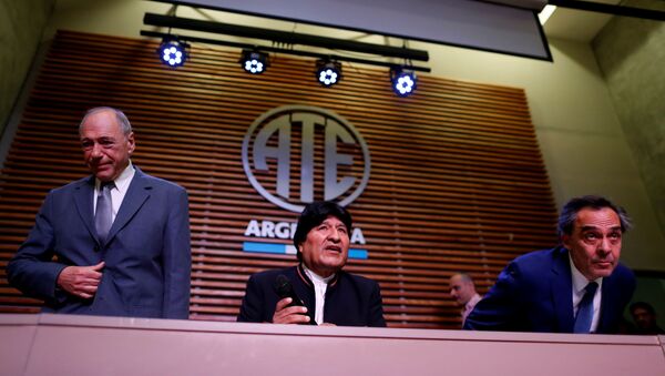 Former Bolivian President Evo Morales with his his legal advisors in Buenos Aires - Sputnik International