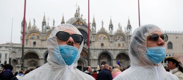 Tourists at Venice Carnival in Venice - Sputnik International