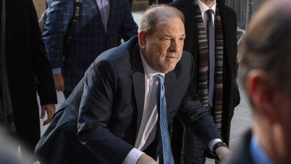 Harvey Weinstein arrives at New York Criminal Court for another day of jury deliberations in his sexual assault trial in the Manhattan borough of New York City, New York, U.S., February 24, 2020. - Sputnik International