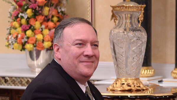 U.S. Secretary of State Mike Pompeo meets with Oman's Sultan Haitham bin Tariq (not pictured) at al-Alam palace in Muscat, Oman on February 21, 2020 - Sputnik International
