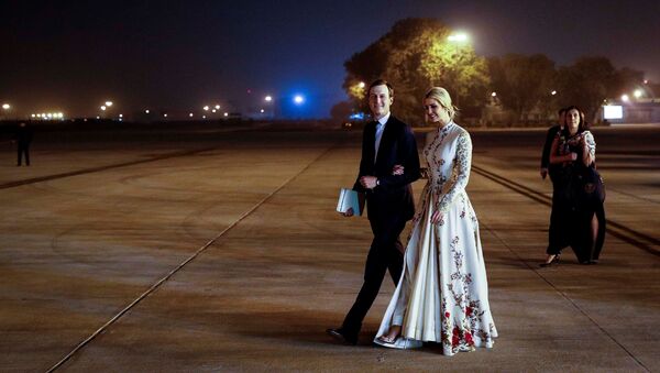 White House senior advisors Jared Kushner and Ivanka Trump walk to board Air Force One as they conclude their two day visit to India with the U.S. delegation, at Air Force Station Palam in New Delhi, India, February 25, 2020 - Sputnik International