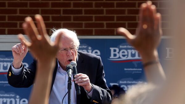 Democratic 2020 US presidential candidate Senator Bernie Sanders rallies supporters at a campaign office in Aiken, South Carolina, 28 February 2020. - Sputnik International