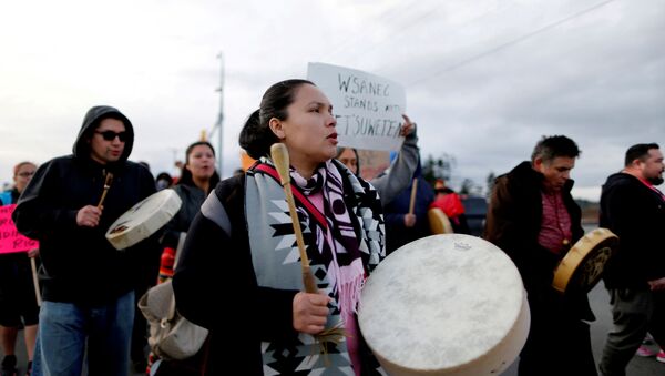 FILE PHOTO: Supporters of the indigenous Wet'suwet'en Nation's hereditary chiefs block the Pat Bay highway as part of protests against the Coastal GasLink pipeline, in Victoria, British Columbia, Canada February 26, 2020 - Sputnik International