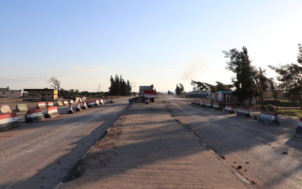 Empty road in Saraqib, Syria's Idlib Governorate - Sputnik International