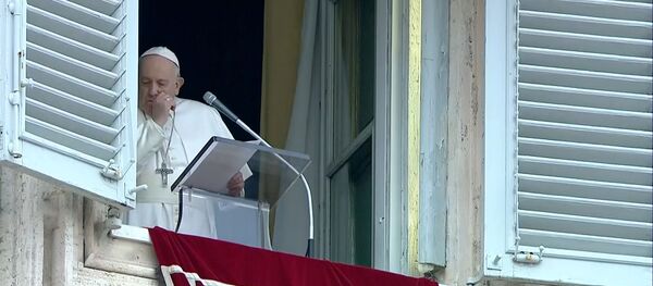 Pope Francis coughs as he leads the weekly Angelus prayer in St Peter's Square at the Vatican, March 1, 2020. Pope Francis coughs as he leads the weekly Angelus prayer in St Peter's Square at the Vatican, March 1, 2020. - Sputnik International