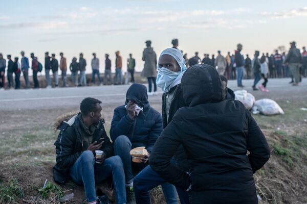 Russia Will Help EU Solve Migrant Issue, But Not at Expense of Fighting Terror in Syria - Lavrov Russia Will Help EU Solve Migrant Issue, But Not at Expense of Fighting Terror in Syria - Lavrov - Sputnik International