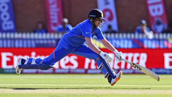 India's Shafali Verma takes a quick single from the Sri Lankan bowling during their Twenty20 women's World Cup cricket match in Melbourne on February 29, 2020 - Sputnik International