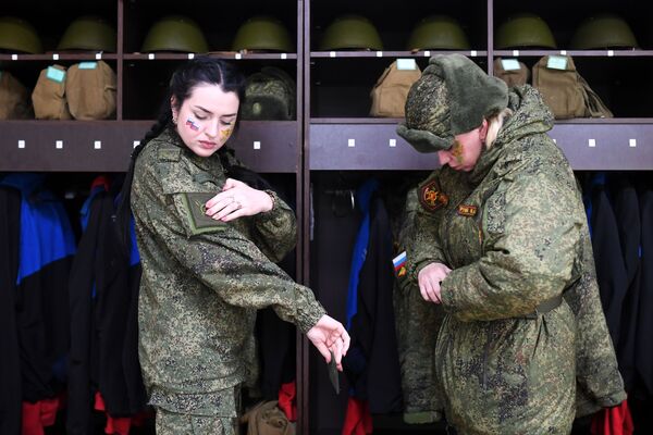 Camouflage Ladies: Military Beauty Pageant in Russia - Sputnik International
