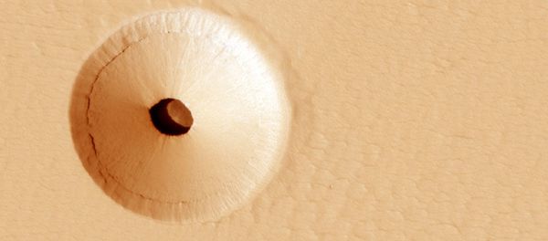 A Hole in Mars  - Sputnik International